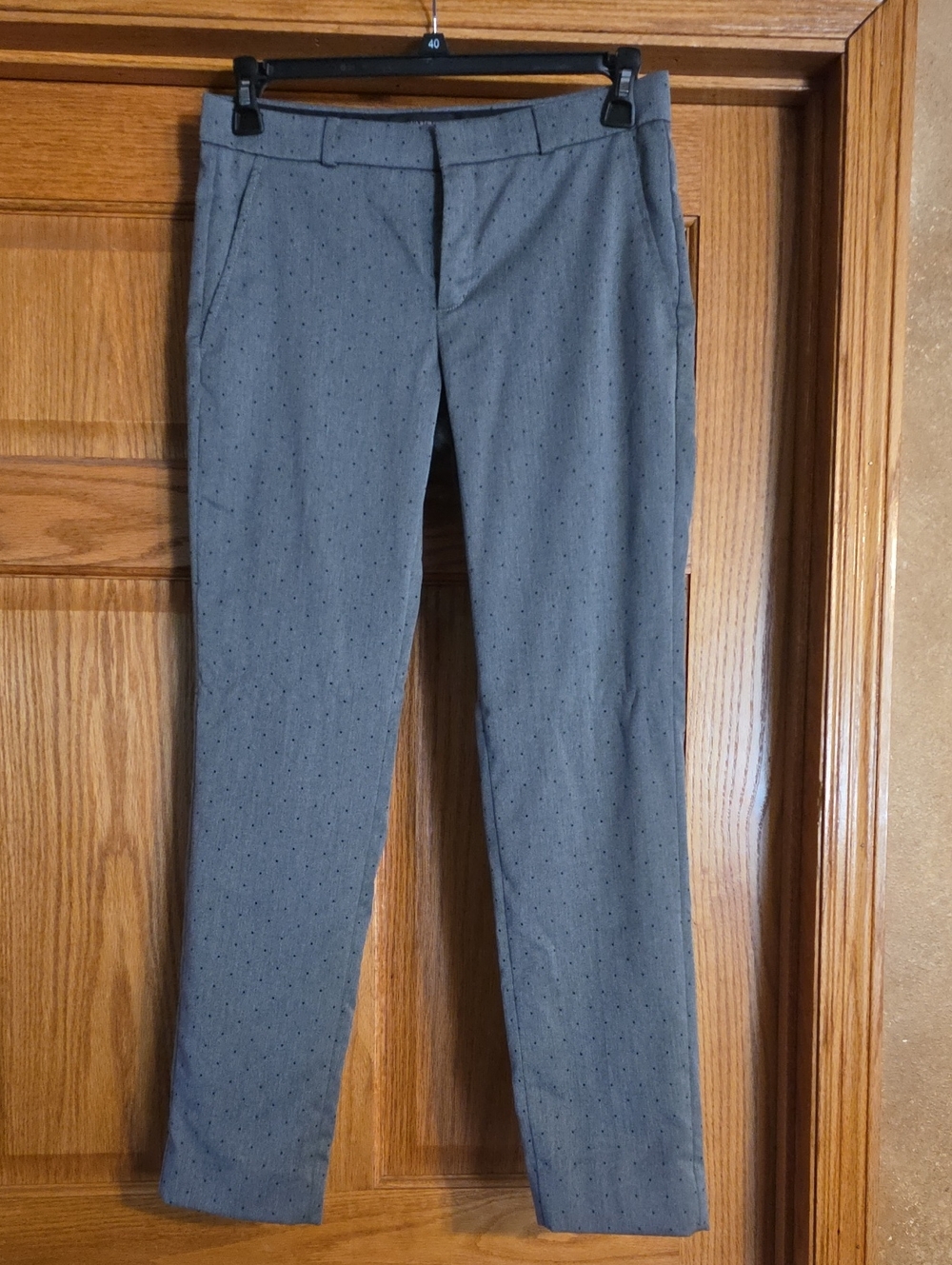 Banana Republic Women’s Gray Dress Pants with Micro Dot Pattern Size 4